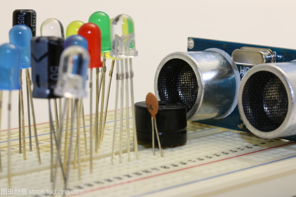 探索Arduino DIY的无限可能 电子元器件的必备指南