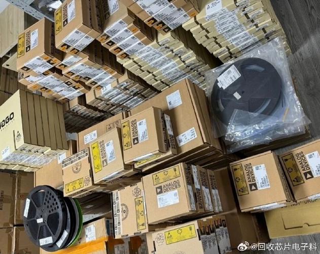 长期回收♻️各类电子元器件,ic芯片,工厂清货库存,退港料,项目